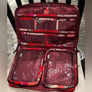 Vera Bradley, travel case